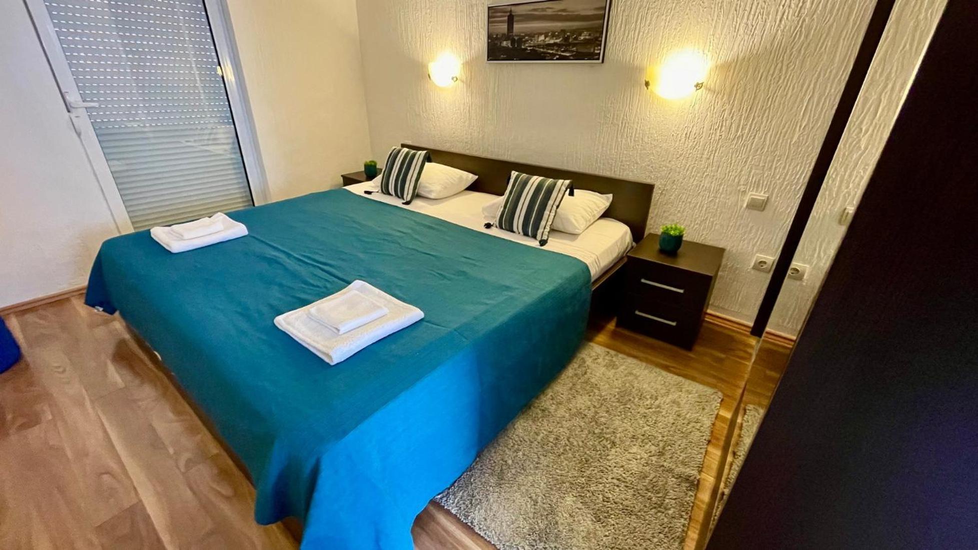 Family House With Pool & Sea View Aparthotel Bijela Eksteriør bilde